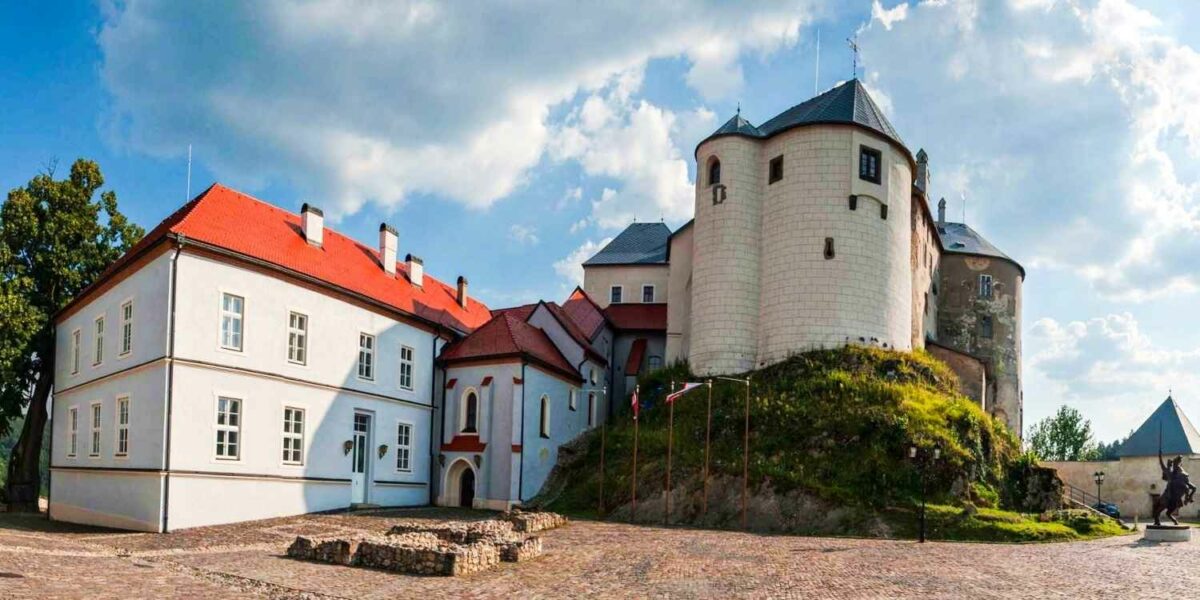 Hrad Slovenská Ľupča (okres Banská Bystrica)