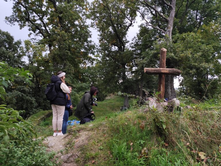 Tajomný chodník Tribečom: nová trasa, kde ožívajú záhady aj šifrovacia hra Stratený v Tribeči