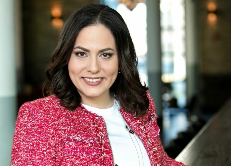 Kristína Makovini, Incorportas.jpeg