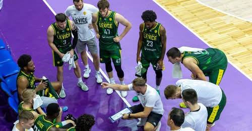 Patrioti Levice - AEK Atény