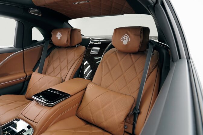Die Mercedes Maybach V12 Edition. Tradition trifft auf Design und HandwerkskunstThe Mercedes Maybach V12 Edition - where legacy meets design and craftsmanship