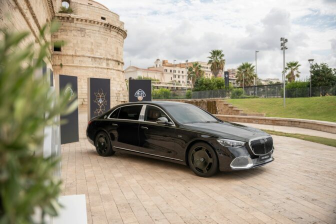 Die Mercedes Maybach V12 Edition. Tradition trifft auf Design und HandwerkskunstThe Mercedes Maybach V12 Edition - where legacy meets design and craftsmanship