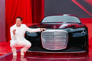 Mercedes Benz Vision Iconic: Ein Meisterwerk für eine neue ikonische ÄraMercedes Benz Vision Iconic: A masterpiece for a new iconic era