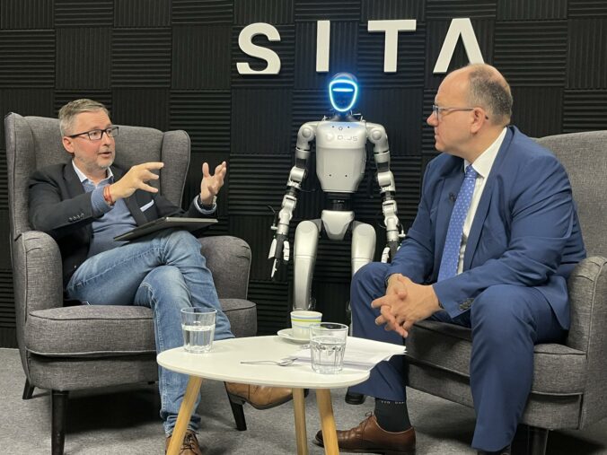 Okno do sveta Peter Dovhun, Miroslav Wlachovský