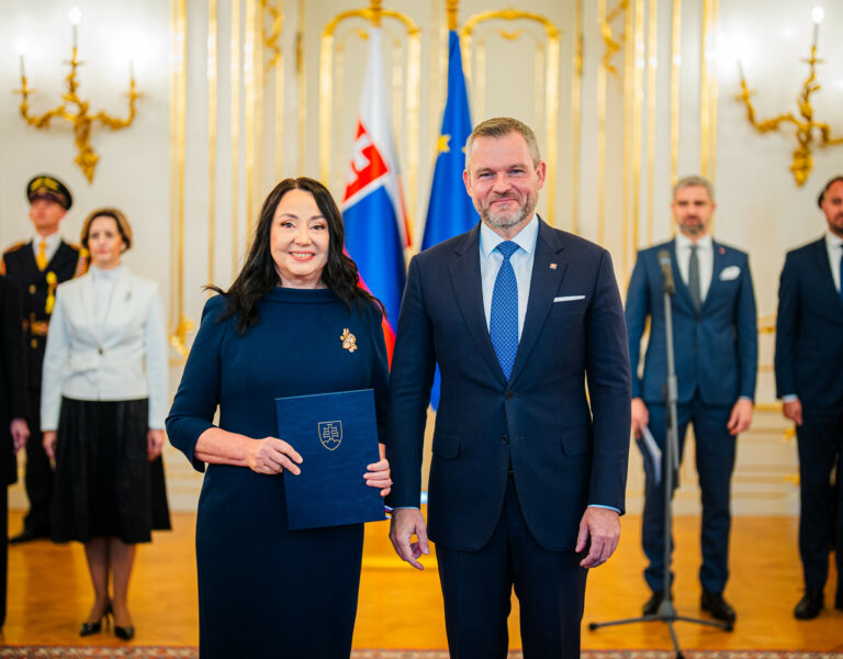 PREZIDENT: Prijal nových veľvyslancov SR