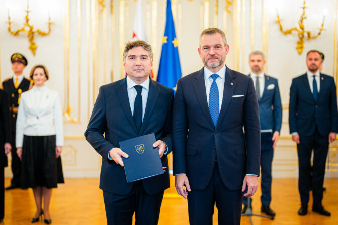 PREZIDENT: Prijal nových veľvyslancov SR