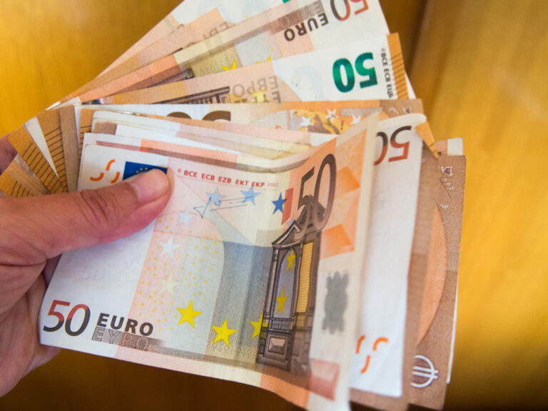 Peniaze, euro