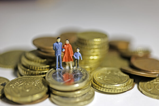Rodina, peniaze, euro, mince