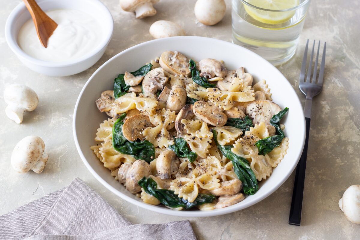 cestoviny s hubami a špenátom