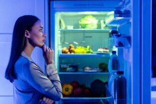 pozeranie do chladničky