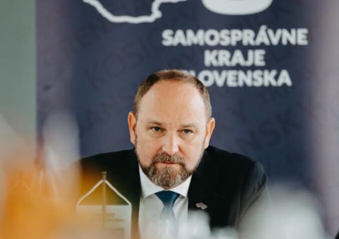 Viskupič ide obhajovať post trnavského župana, zatiaľ nemá žiadneho vyzývateľa