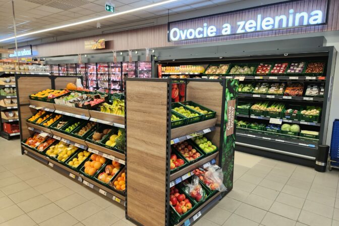 Tesco expres komarnicka bratislava 1.jpg