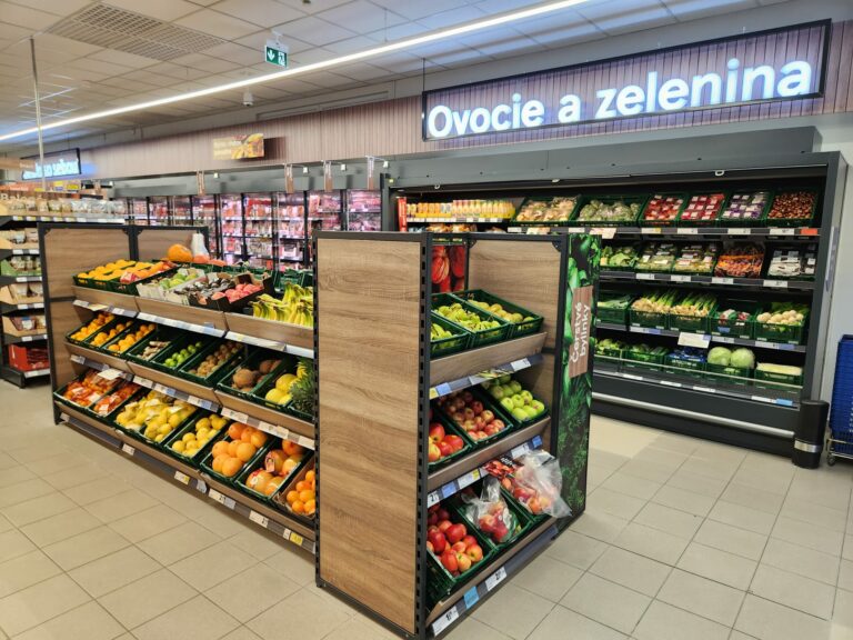 Tesco expres komarnicka bratislava 1.jpg