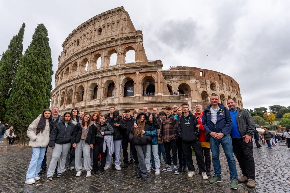 1e9c58ef e7e0 4c4b 992f d581e5d0bd6a.jpg