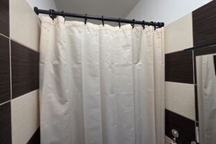 plastový sprchový záves