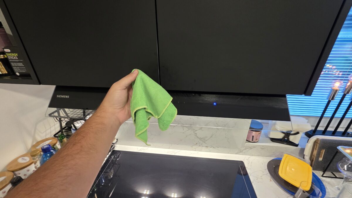 Namočím handričku a mastnota zmizne