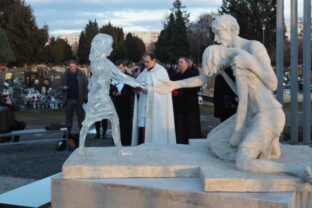 Pamätník nenarodeným deťom v Trnave