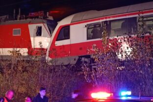 Zrážka vlakov pri Pezinku