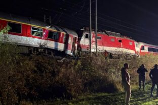 Zrážka vlakov pri Pezinku