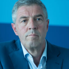 BUGÁR: Skutočný MOST stojí na pilieroch