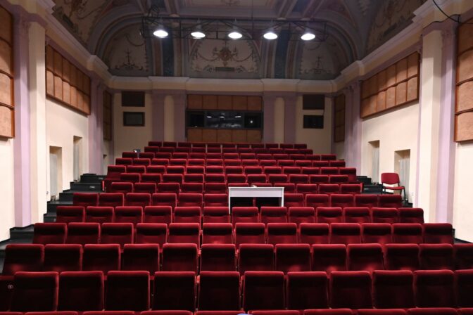 Divadlo Alexandra Duchnoviča v Prešovescaled 1.jpg