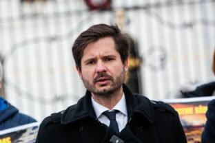 Michal Kiča, Demokrati