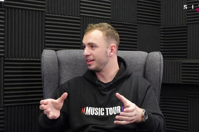 Adam Pastirčák CEO MusicTour, Fish & Chips