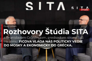 Branislav Grohling, predseda strany Sloboda a solidarita (SaS) v rozhovore s Pavlem Urbanom počas nahrávania video podcastu Rozhovory Štúdia SITA.