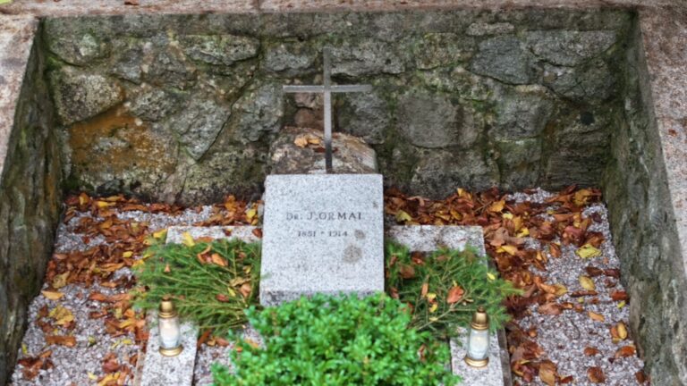 Hrob Józsefa Ormaia