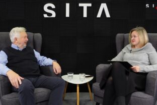 Hydrológ a expert na vodný cyklus Michal Kravčík počas rozhovoru pre SITA.