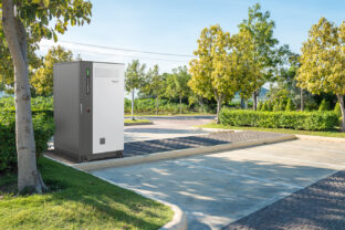 Image 1 schneider electric launches new battery energy storage solution schneider boost pro equipping buildings with advanced energy management.jpg