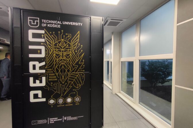 Perún - prvý slovenský superpočítač
