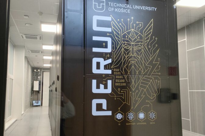 Perún - prvý slovenský superpočítač