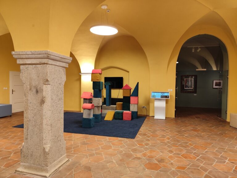 Výstava Picasso Life umožňuje nahliadnuť do života geniálneho maliara a vďaka nej môžete zažiť Picassa inak – osobnejšie, hlbšie, intenzívnejšie. 