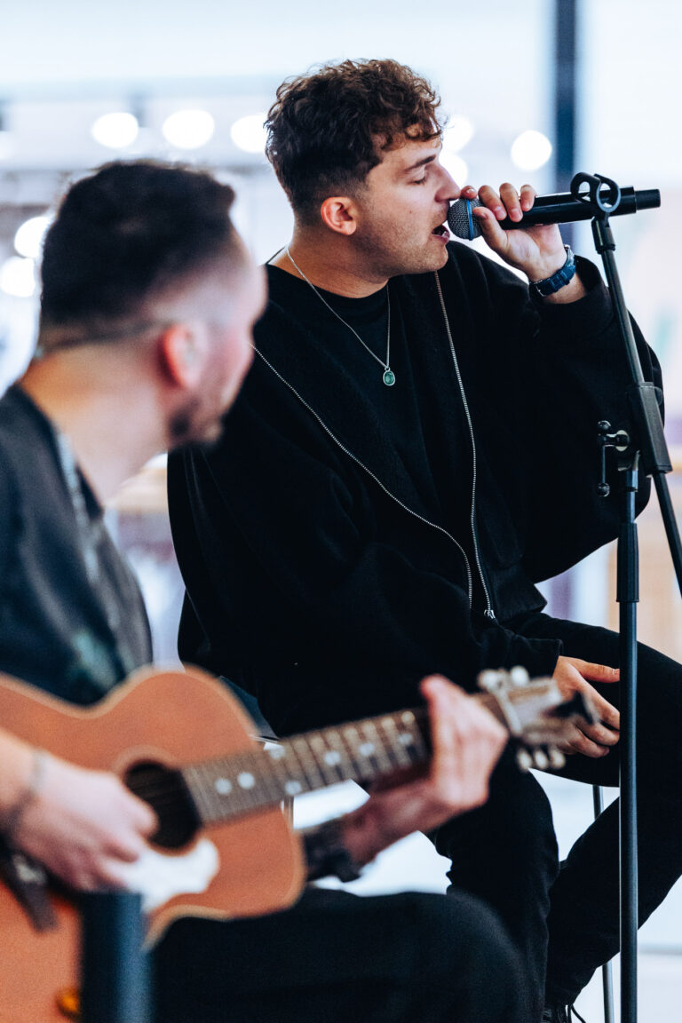 Vystajluj sa (v) dobrom: Známe osobnosti spojili sily pre rodiny v núdzi