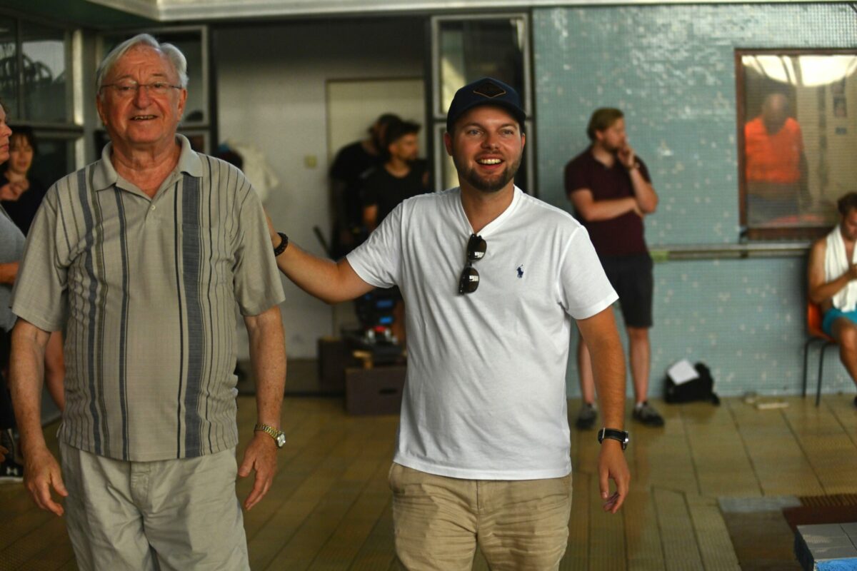 Jiri la bus a dan pa nek pri nata ceni .jpg