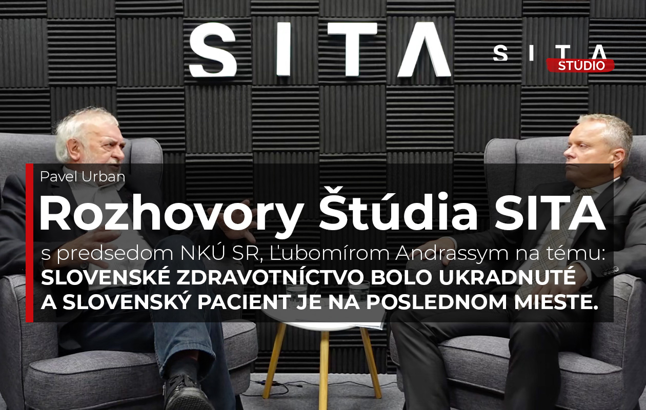 Ľubomír Andrassy, predseda Najvyššieho kontrolného úradu SR v rozhovore s Pavelom Urbanom počas nahrávania video podcastu Rozhovory Štúdia SITA.
