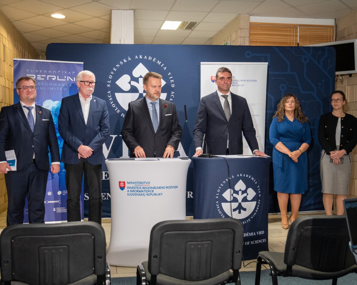 MIRRI: Práce na spustení superpočítača Perun