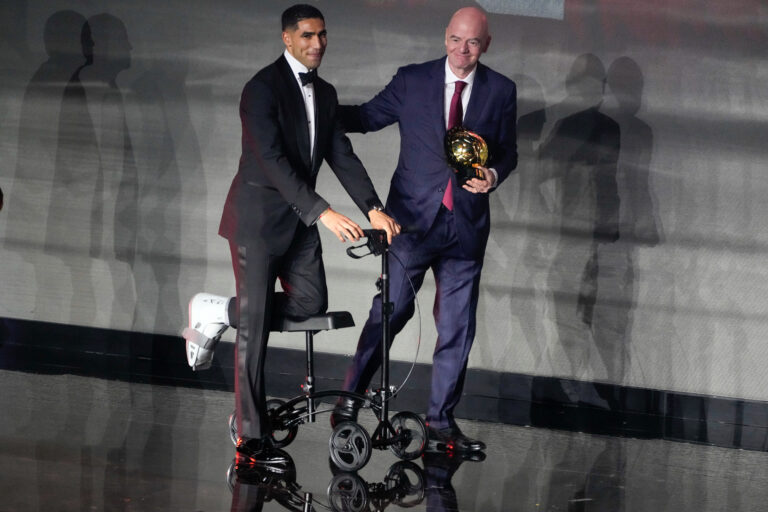 Achraf Hakimi a Gianni Infantino