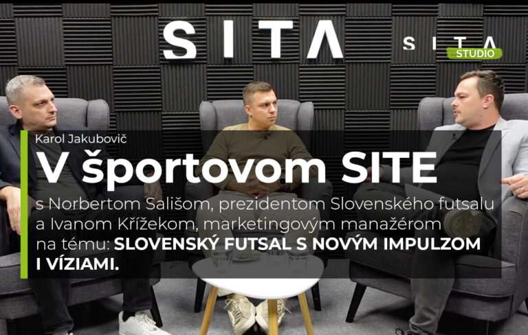 Norbert Sališ, prezident Slovenského futsalu a Ivan Křížek, marketingový manažér v rozhovore s Karolom Jakubovičom počas nahrávania video podcastu V Športovom SITE.