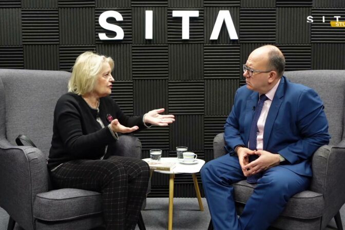 Okno do sveta Magda Vášáryová, Miroslav Wlachovský