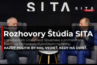 Richard Rybníček, pressed Únie miest Slovenska a primátor mesta Trenčín počas nahrávania rozhovoru pre video podcast Rozhovory Štúdia SITA.