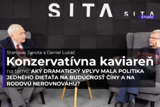 Stanislav Janota a Daniel Lukáč počas nahrávania video podcastu Štúdio SITA - Konzervatívna kaviareň.