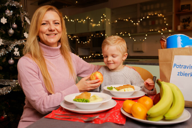 Tesco potravinova zbierka 1.jpg