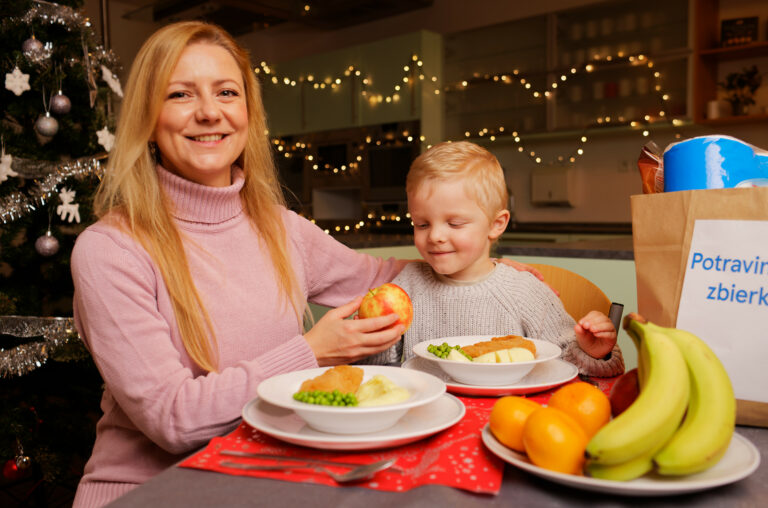 Tesco potravinova zbierka 1.jpg