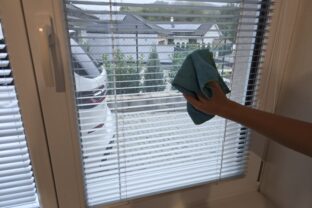 Všetok prach zo žalúzií zmizne za pár minút