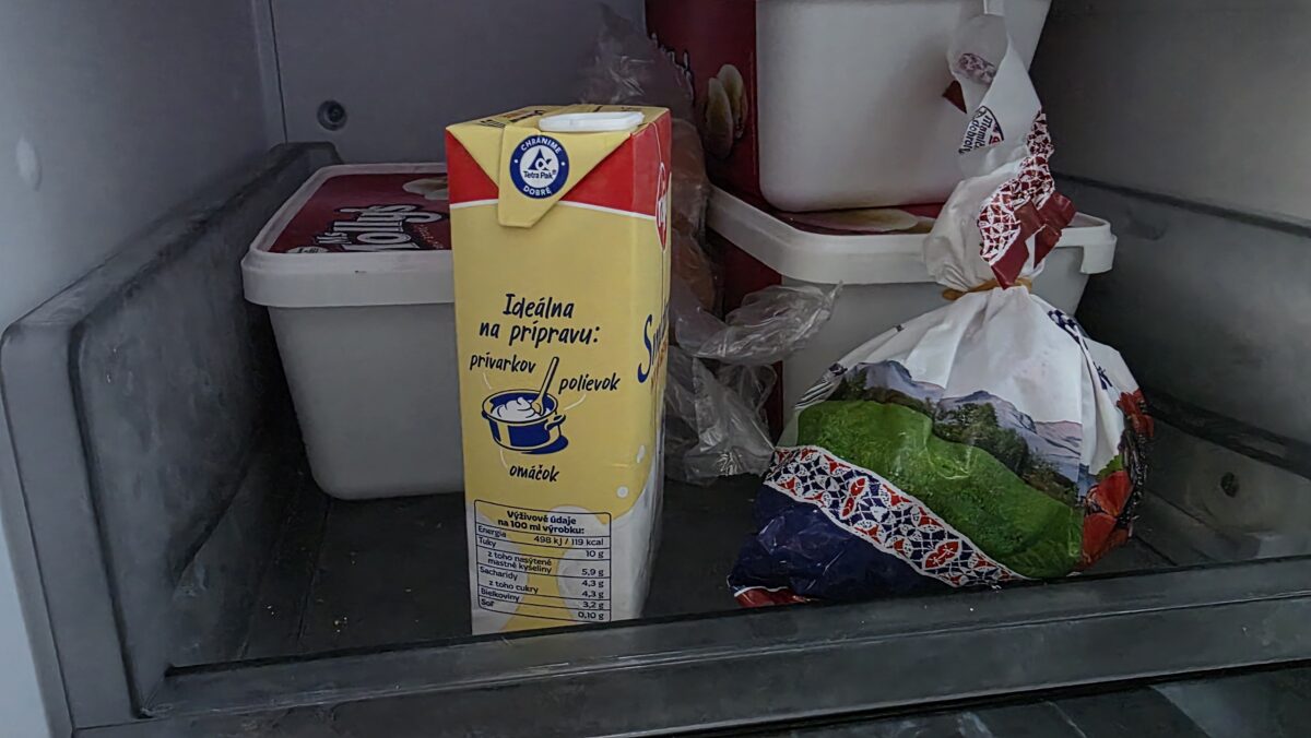 Mrazená kyslá smotana