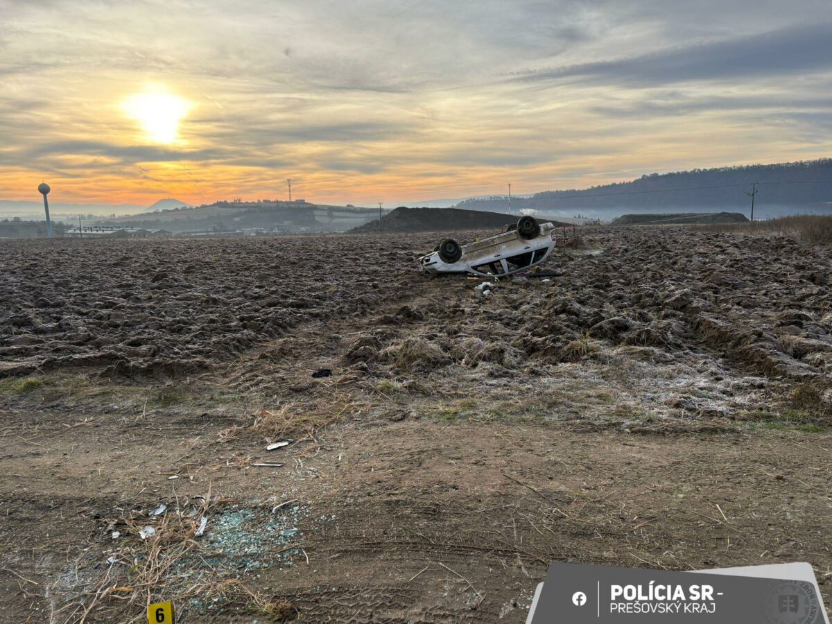 Tragická nehoda medzi Sabinovom a Červenou Vodou.