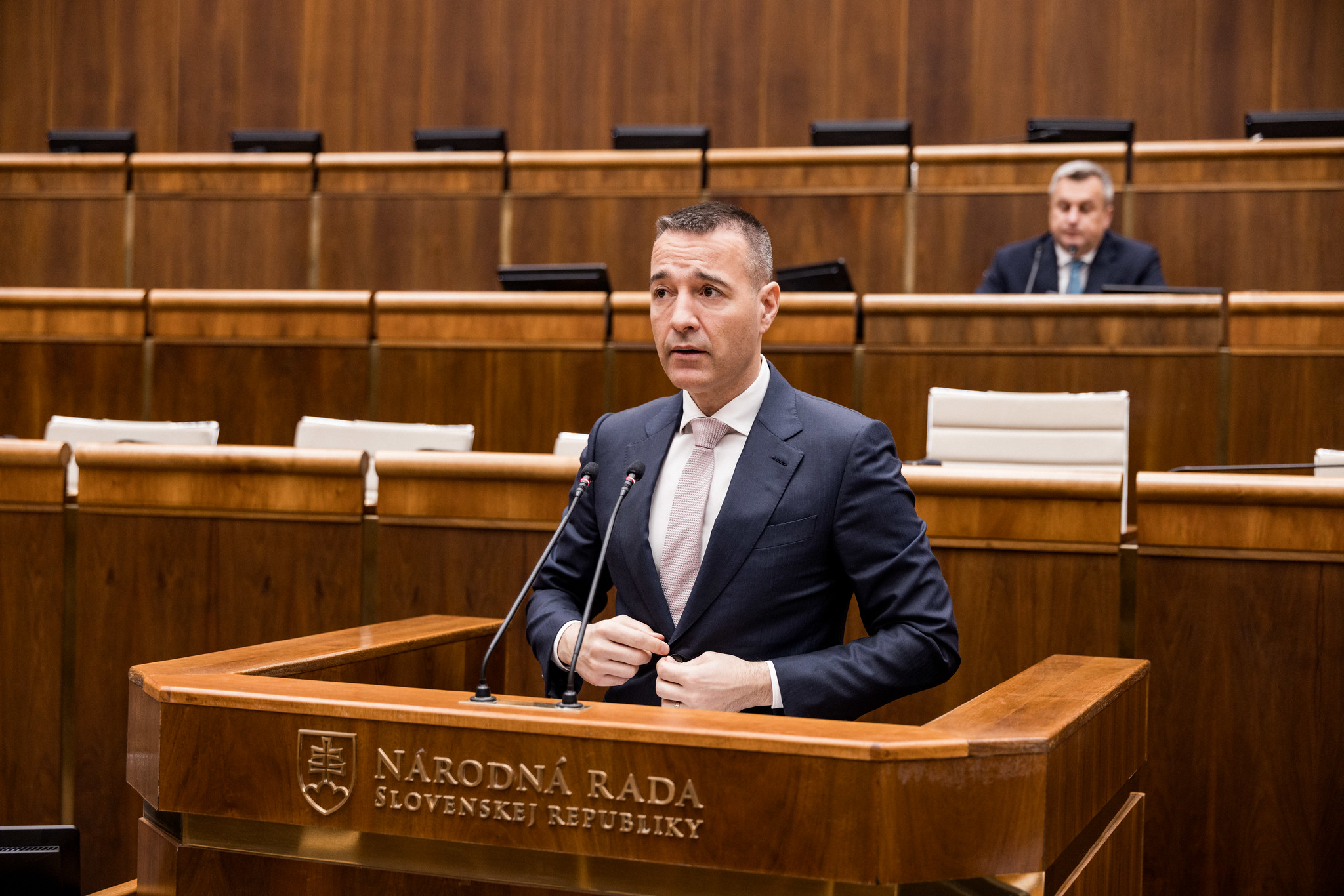 NR SR: Rokovanie 33. schôdze