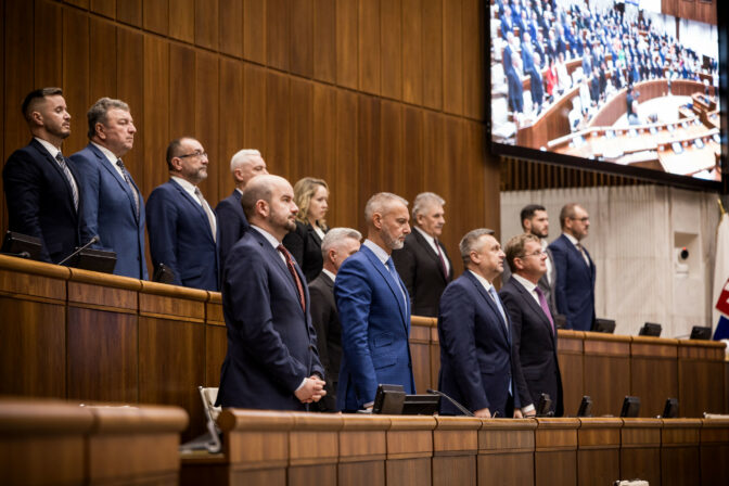 NR SR: Rokovanie 43. schôdze